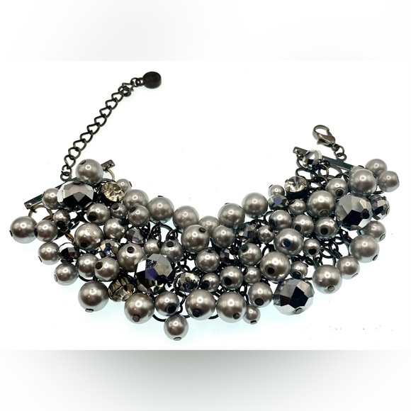 3 for $30 Simply Vera Vera Wang Grey Pearl/Rhinestone Gunmetal Cha Cha Bracelet - Picture 1 of 5